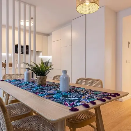 Campolide Lovely 2 Bedroom By Innkeeper *