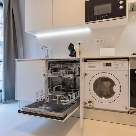 Campolide Lovely 2 Bedroom By Innkeeper 아파트
